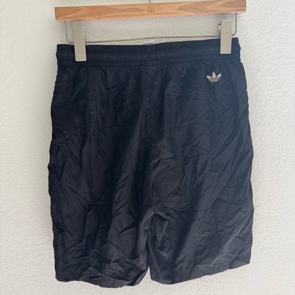 Adidas AdiColor TGP Men's Woven Shorts SZ XS - Picture 4 of 6
